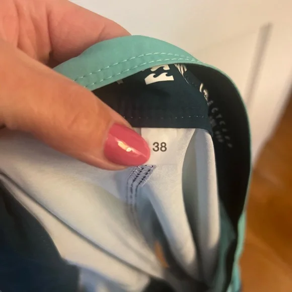 Billabong men’s swim shorts, size 38 - Picture 5 of 8